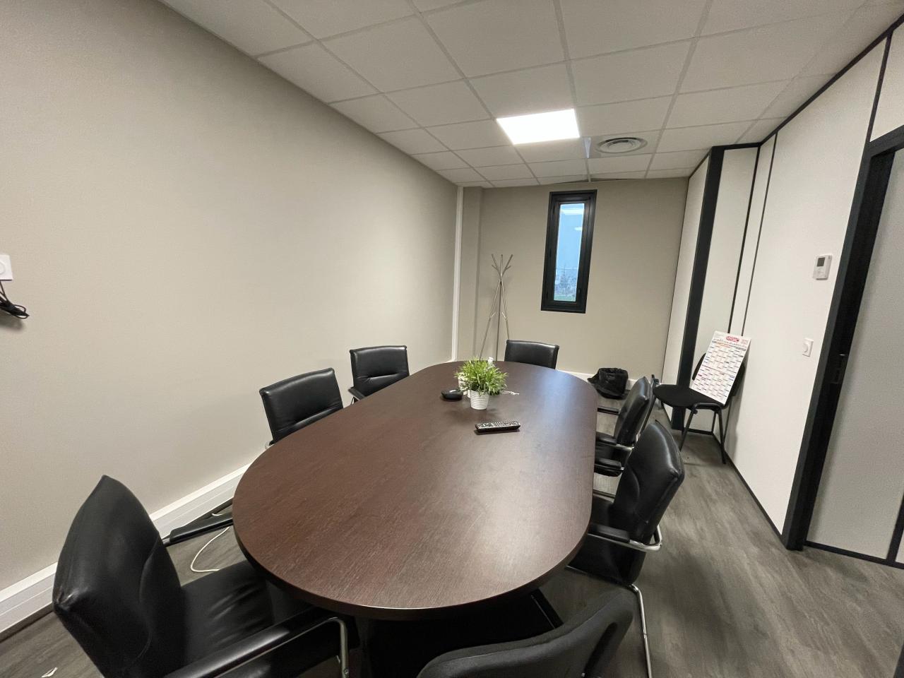 Bureau Genas 462m² Location bureau Genas Rhône OLBUR2110513 9